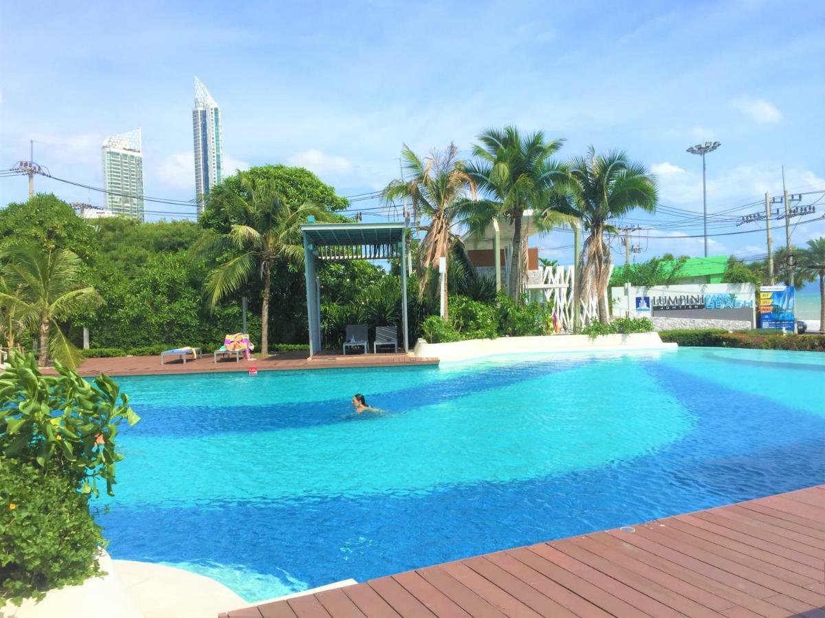 Cosy Lumpini Beachfront One Bedroom Jomtein Pantai Jomtien Bagian luar foto