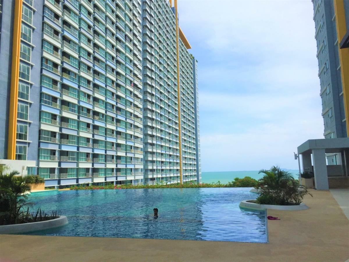 Cosy Lumpini Beachfront One Bedroom Jomtein Pantai Jomtien Bagian luar foto